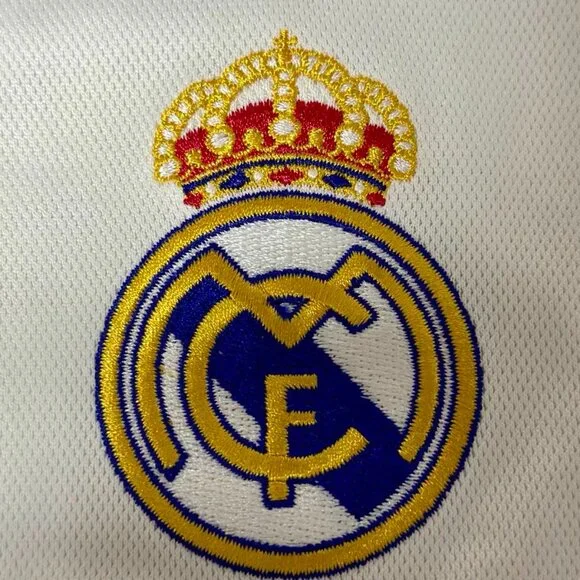 Real Madrid Jersey - Picture 2 of 5